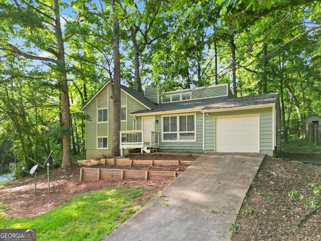 view of front of property featuring a garage