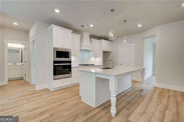 unfurnished room featuring carpet floors