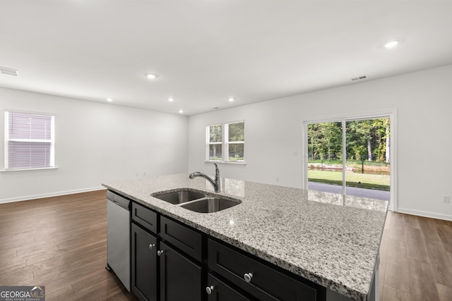 unfurnished bedroom with carpet flooring and a closet