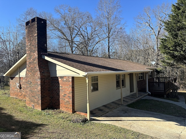 view of property exterior