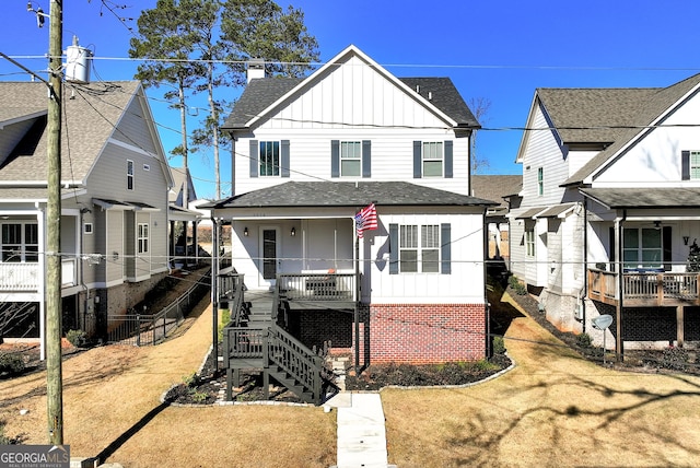 view of front of house featuring a porch