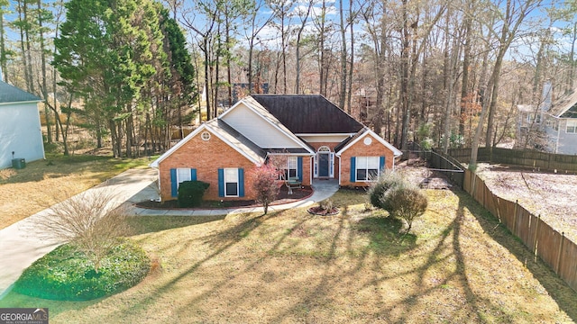 view of front of home with a front yard