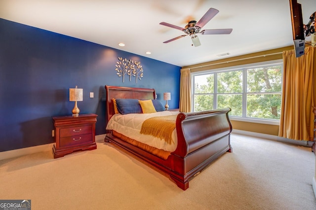 bedroom featuring carpet and ceiling fan