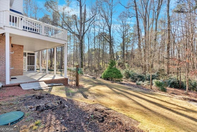 view of yard with a patio