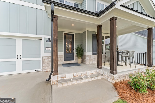 property entrance with a porch