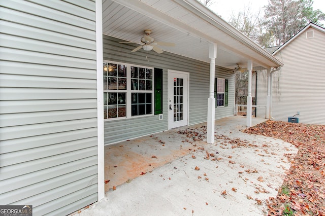 view of patio featuring ceiling fan