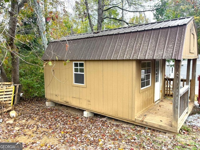 view of outdoor structure