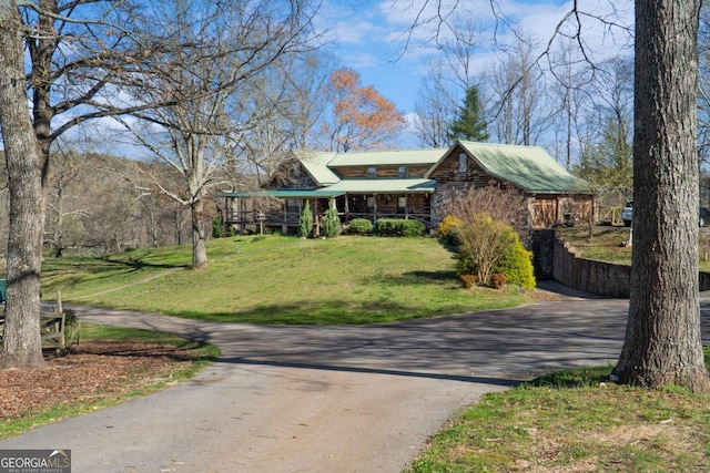 view of front of house with a front yard