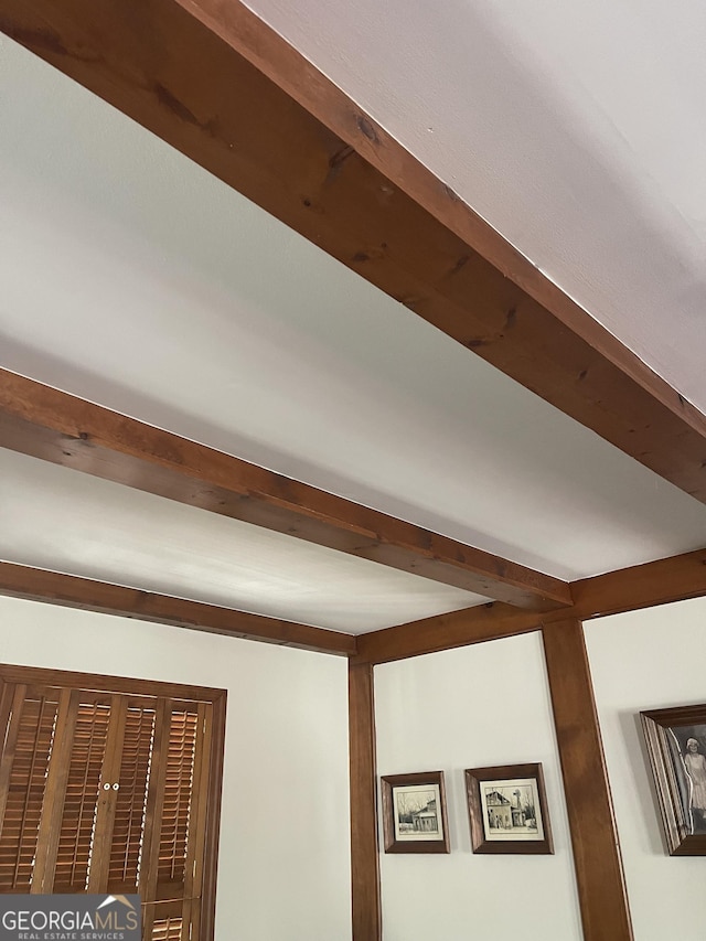 room details with beamed ceiling