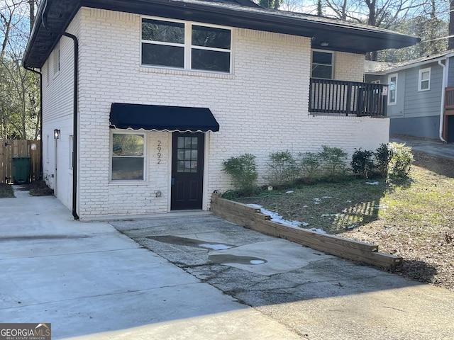 front facade featuring a patio