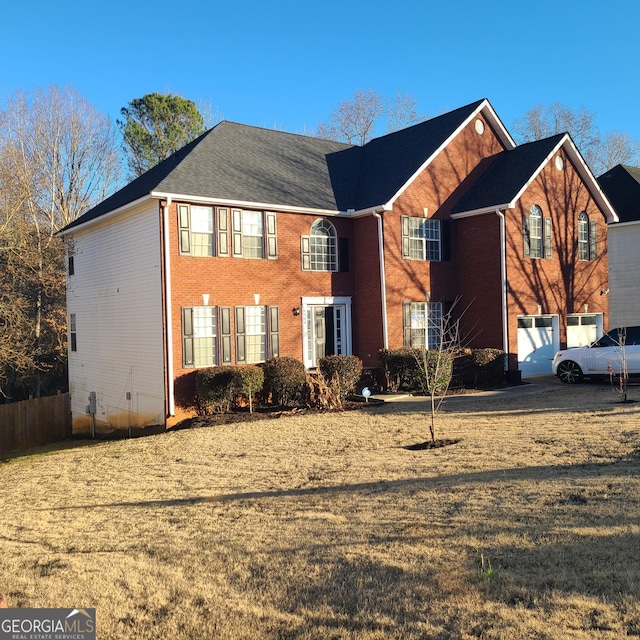 view of front of property with a front lawn