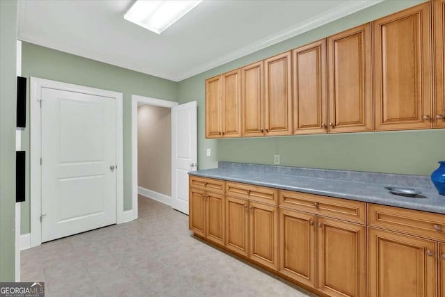 kitchen with ornamental molding