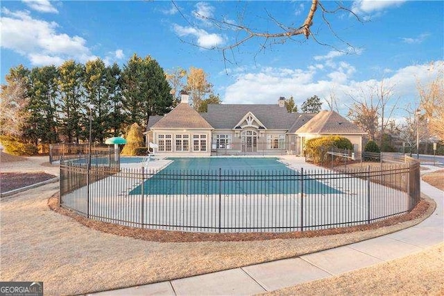 view of swimming pool featuring a patio