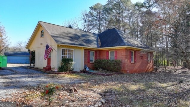 view of front of house