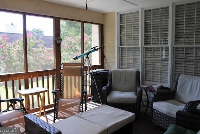 view of sunroom / solarium