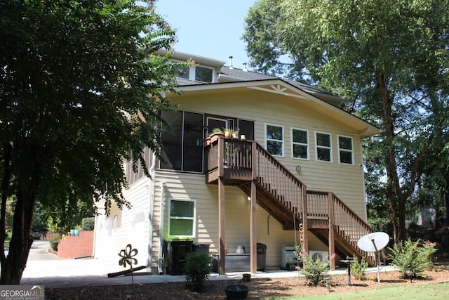 view of front facade