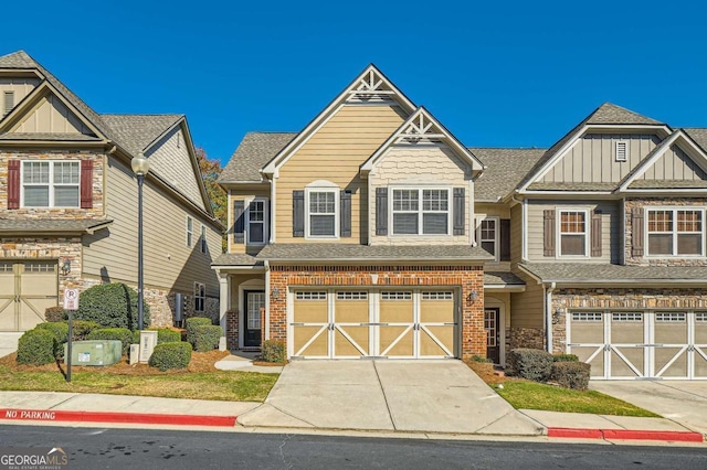 view of front of property featuring a garage