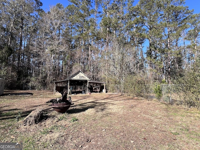 view of yard featuring a carport