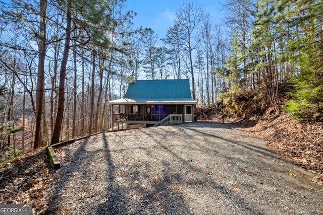 view of front of property featuring covered porch