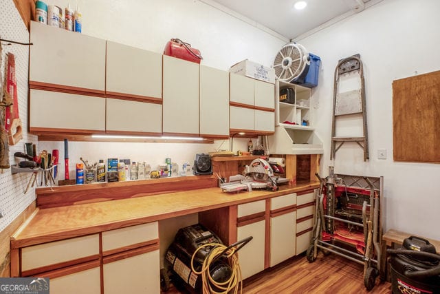 kitchen with light hardwood / wood-style floors