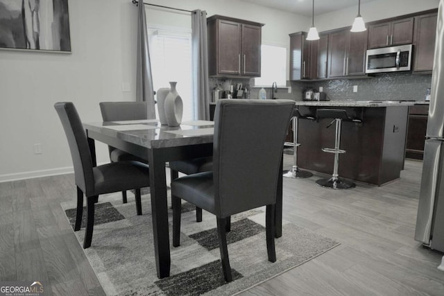 dining area featuring ceiling fan