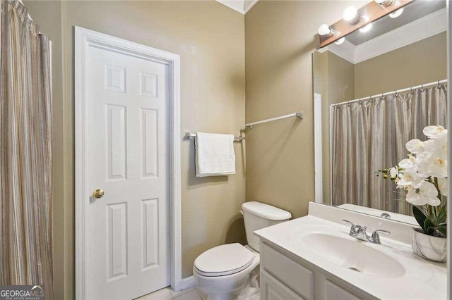 bathroom with a shower with shower curtain, vanity, toilet, and crown molding