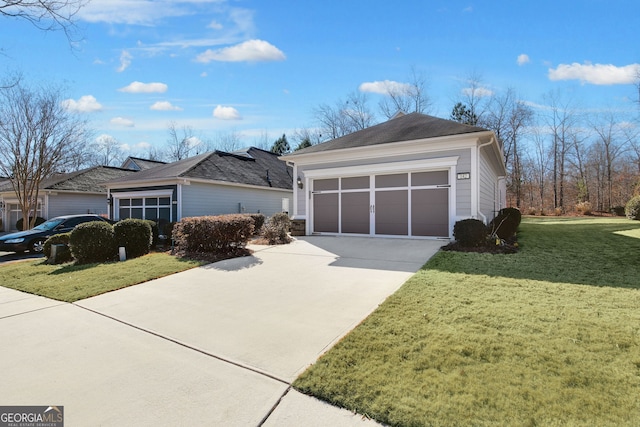 view of front of property with a front lawn