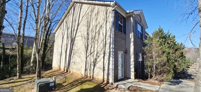 Listing photo 2 for 1561 Eastern Sunrise Ln, Decatur GA 30034