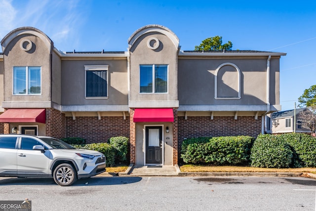 view of townhome / multi-family property