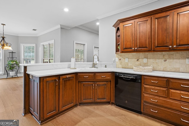 kitchen with sink, black dishwasher, kitchen peninsula, crown molding, and decorative backsplash