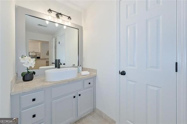 bathroom with vanity