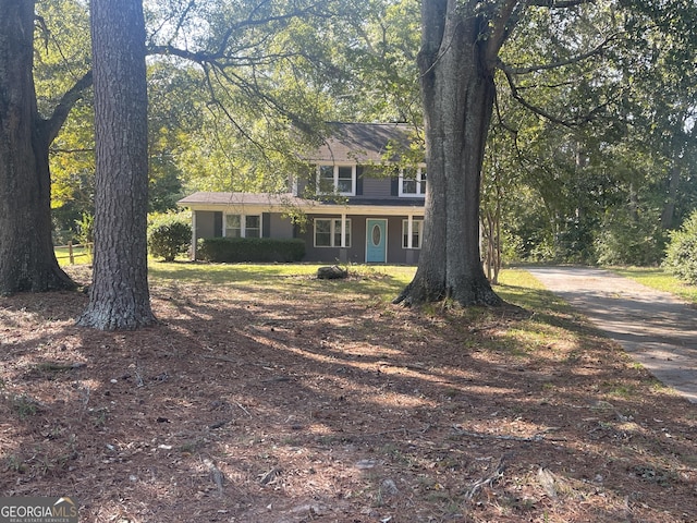 view of front of property