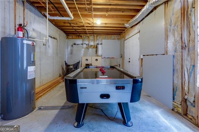 recreation room featuring electric water heater