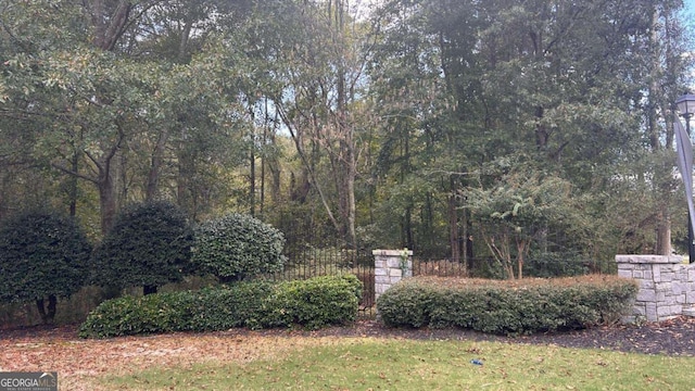 Listing photo 3 for 2100 Indian Shoals Dr, Loganville GA 30052