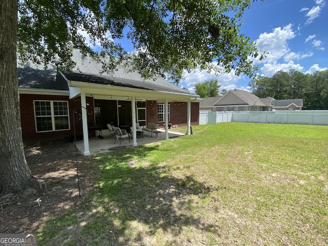 view of yard with a patio area