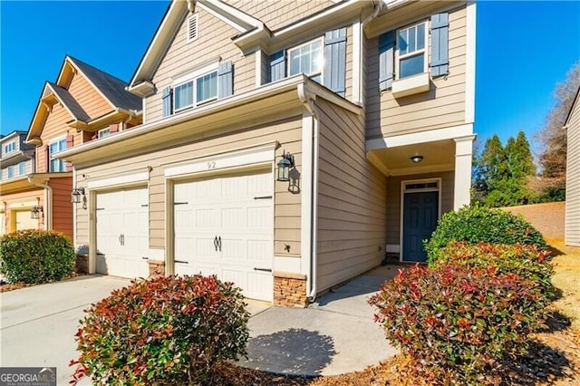 view of front of house featuring a garage