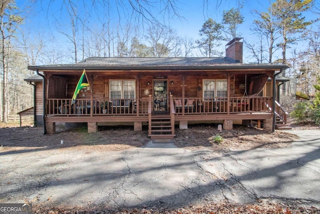 view of front of property with covered porch