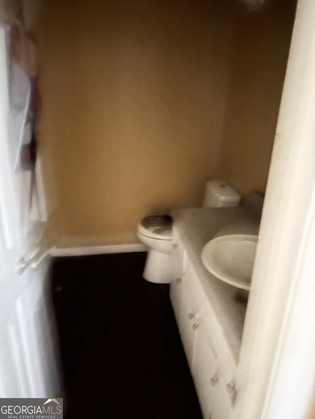 6354 Shannon Pkwy Unit 30D, Union City, GA 30291 - bathroom with vanity and toilet