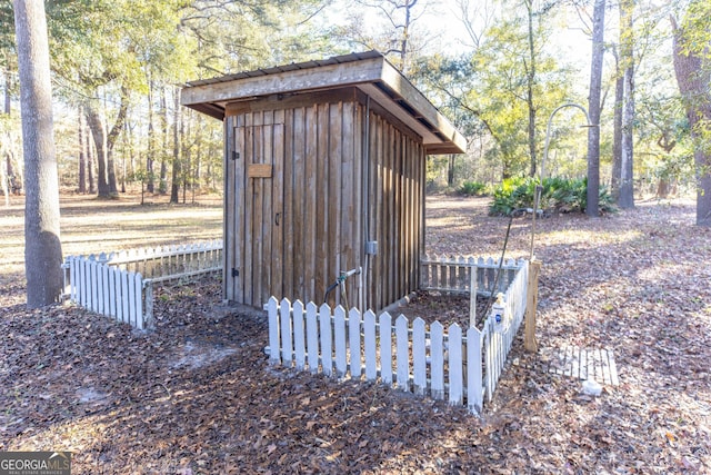 view of outbuilding