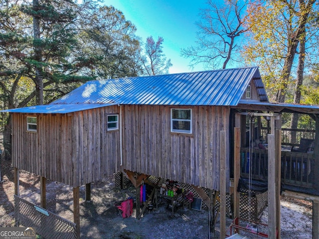 view of outdoor structure