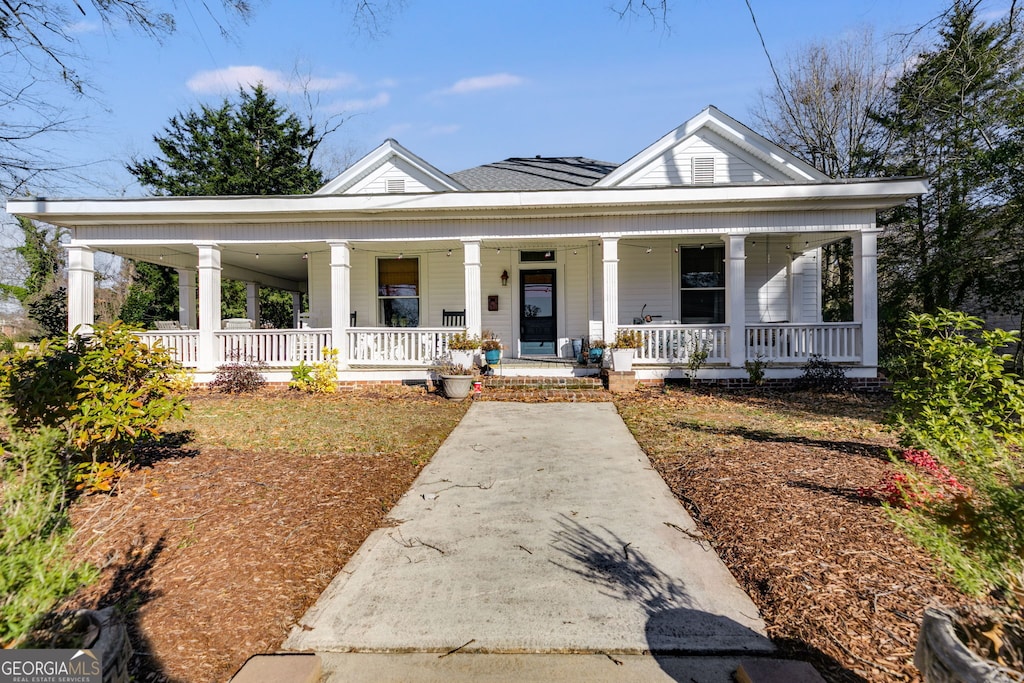 view of neoclassical / greek revival house