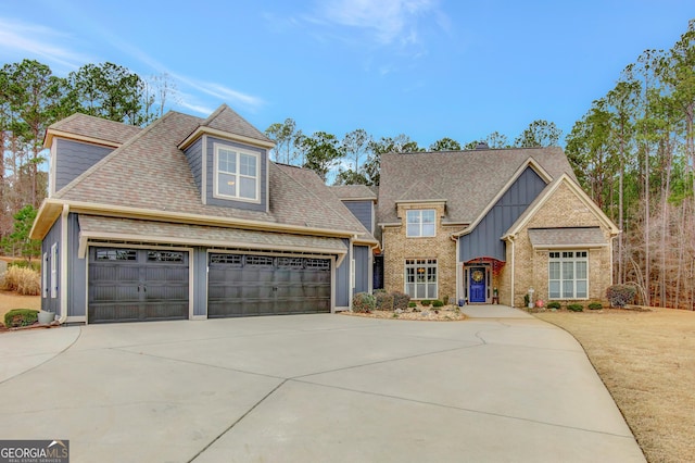 view of front of property featuring a garage