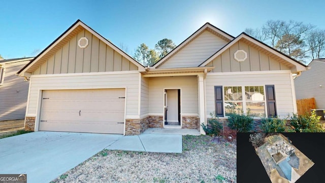 view of front of house with a garage