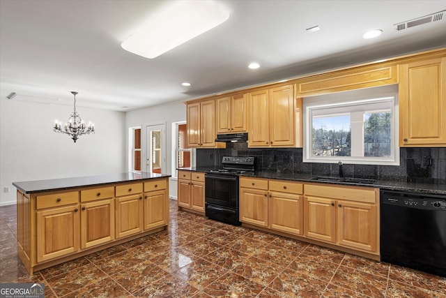 kitchen featuring tasteful backsplash, sink, black appliances, decorative light fixtures, and a notable chandelier