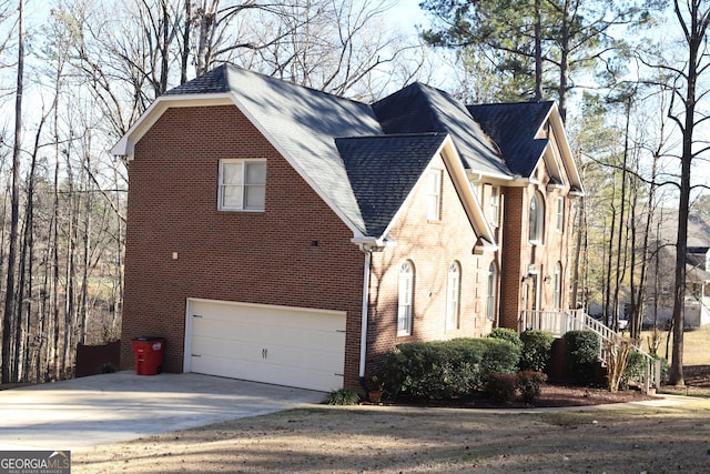 view of front facade with a garage