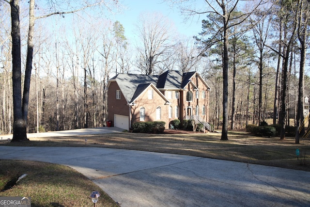 view of front of property featuring a garage