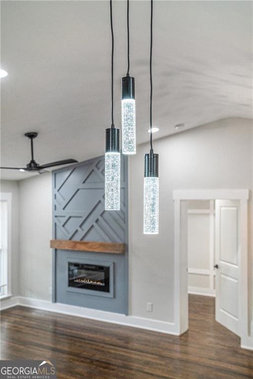 room details featuring hardwood / wood-style floors