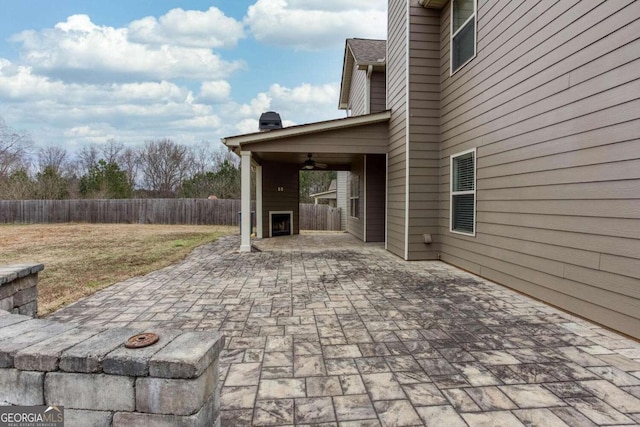 view of patio with ceiling fan