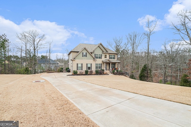 view of front facade with a front lawn