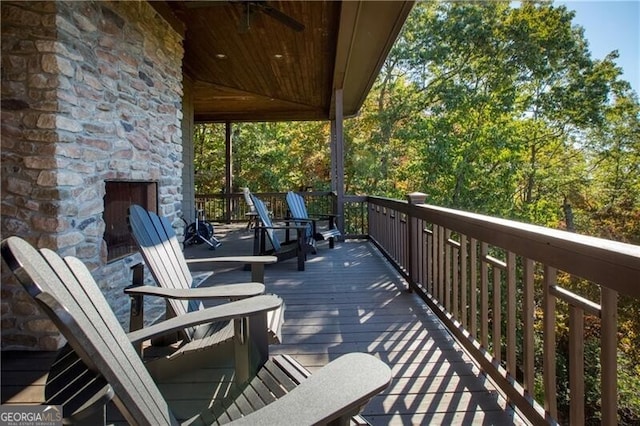 deck featuring ceiling fan